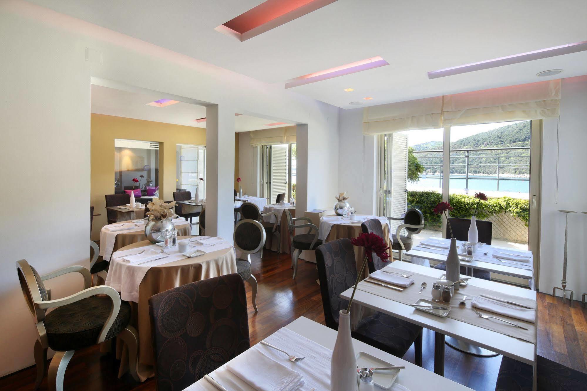 Boutique Hotel Adoral Rabac Exterior foto